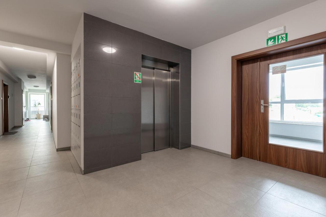 Stylish Apartment Grunwaldzka 49 By Noclegi Renters 斯维诺乌伊希切 外观 照片